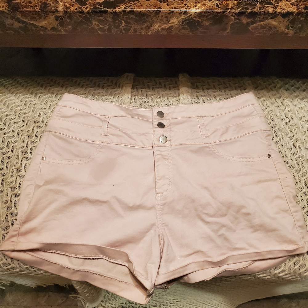 Refuge baby pink shorts .